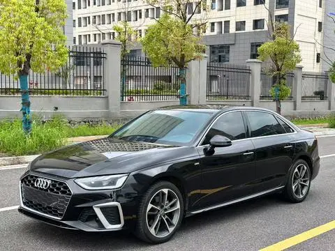 Audi A4L 2020 — фото 1