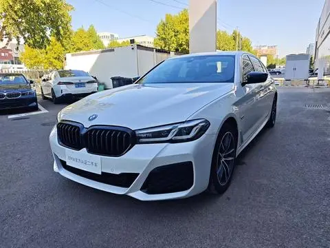 BMW 5 Series PHEV 2022