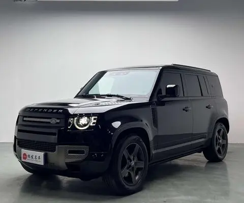 Land Rover 卫士 2025