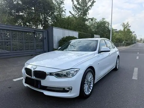 BMW 3 Series 2015 — фото 1