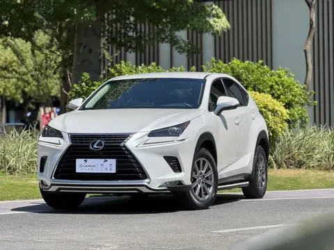 Lexus NX 2018