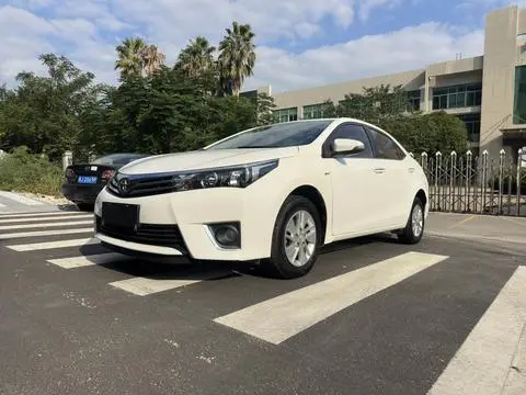 Toyota Corolla 2017 — фото 1