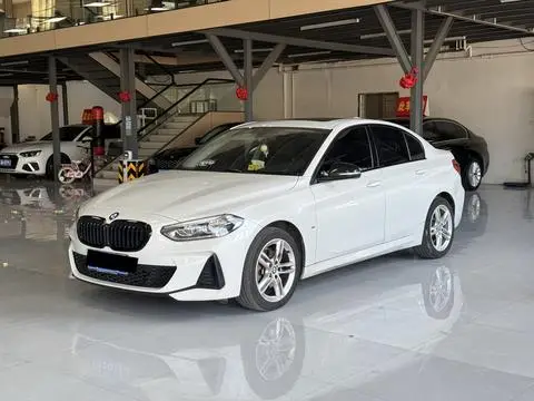 BMW 1 Series 2021