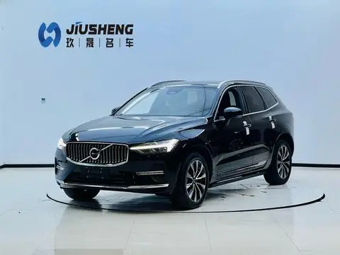 Volvo XC60 2025 — фото 1