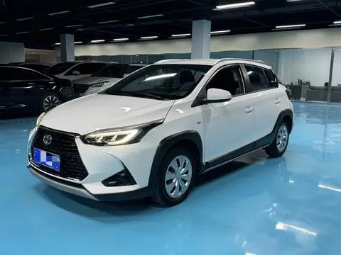Toyota YARIS L 2022