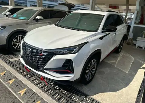 Changan CS75 PLUS 2021 — фото 1