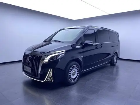 Mercedes-Benz 威霆 2023 — фото 1