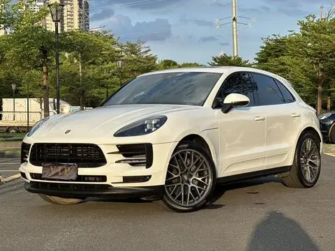 Porsche Macan 2021