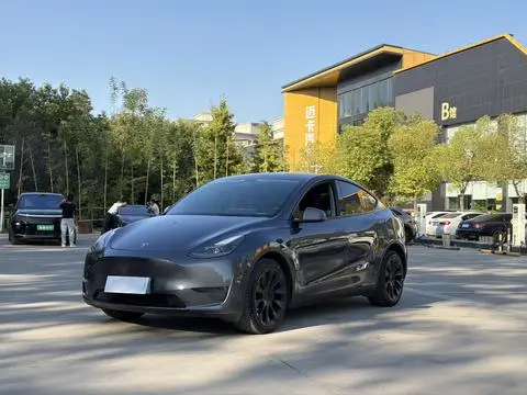 Tesla Model Y 2022 — фото 1