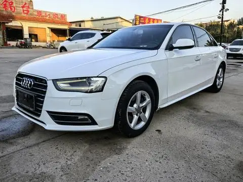 Audi A4L 2016 — фото 1