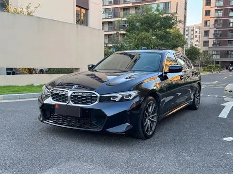 BMW 3 Series 2023 — фото 1