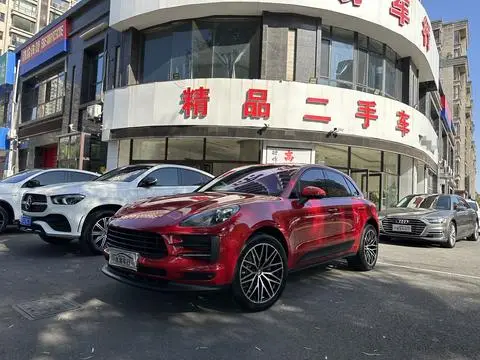 Porsche Macan 2018 — фото 1