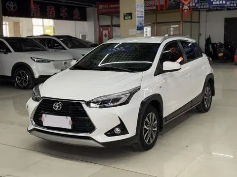 Toyota YARIS L 2022