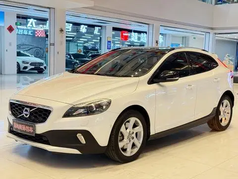 Volvo V40 2015