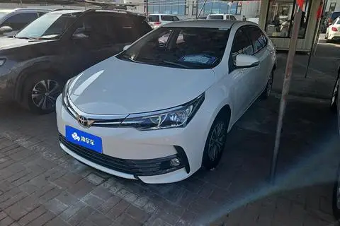 Toyota Corolla 2018 — фото 1