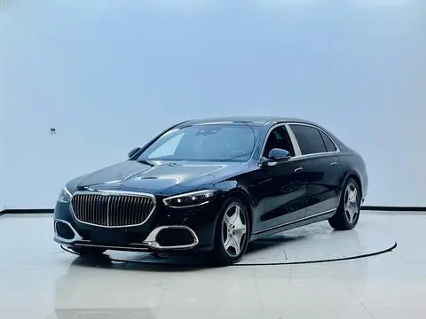 Mercedes-Benz 迈巴赫S-Class 2025
