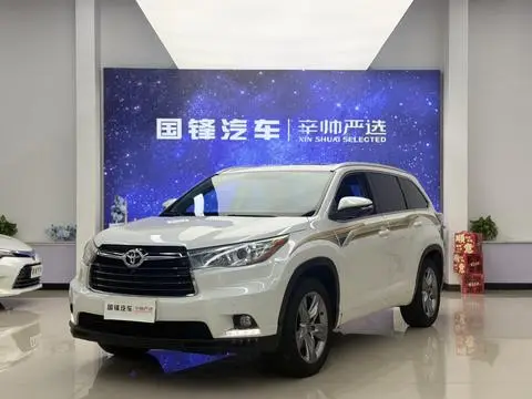 Toyota Highlander 2017 — фото 1