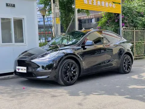 Tesla Model Y 2021 — фото 1