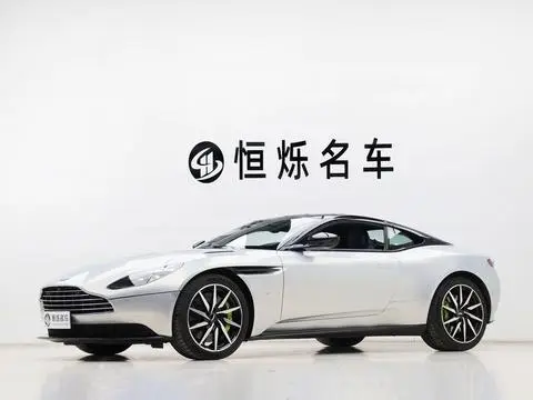 Aston Martin DB11 2017 — фото 1
