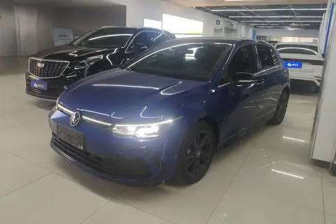 Volkswagen Golf 2021