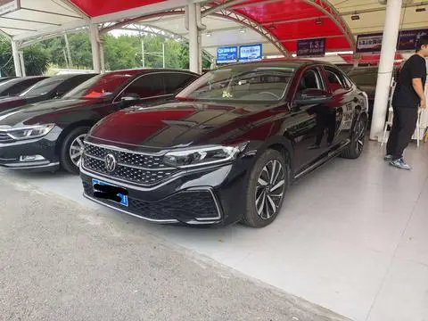 Volkswagen Passat 2022