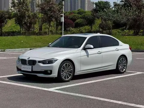 BMW 3 Series 2019 — фото 1