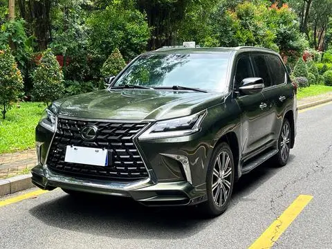 Lexus LX 2021 — фото 1
