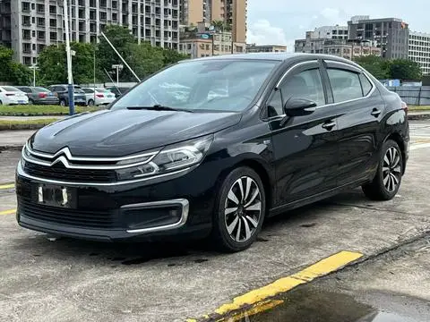 Citroën C4L 2016 — фото 1