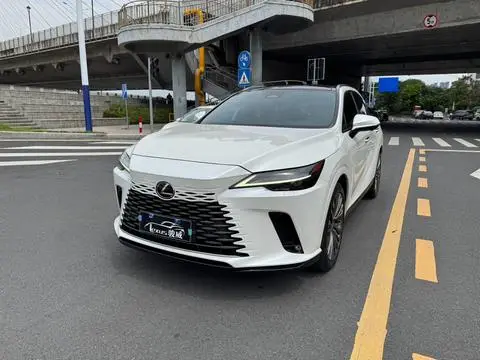 Lexus RX 2023