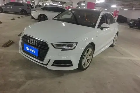 Audi A3 2019 — фото 1