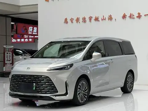 Buick GL8 PHEV 2025
