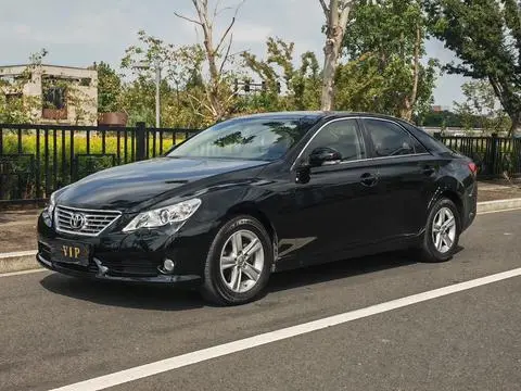 Toyota Reiz 2010