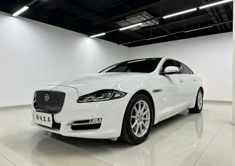 Jaguar XJ 2016