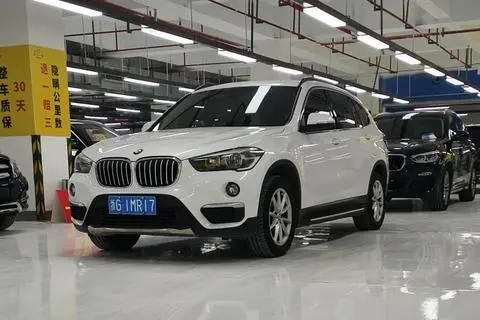 BMW X1 2019 — фото 1