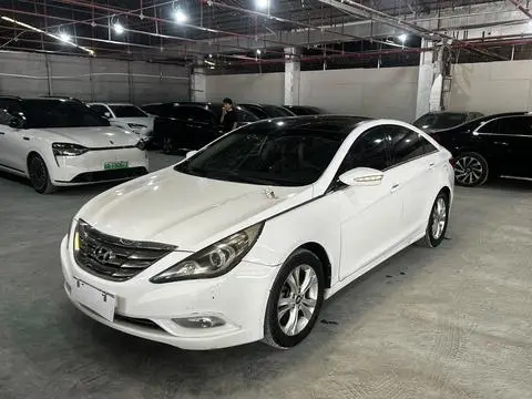 Hyundai 索纳塔八 2011