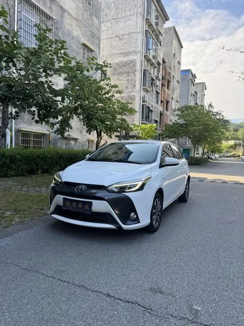Toyota YARIS L 2021
