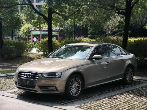 Audi A4L 2013