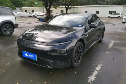 XPeng 小鹏P7 2023