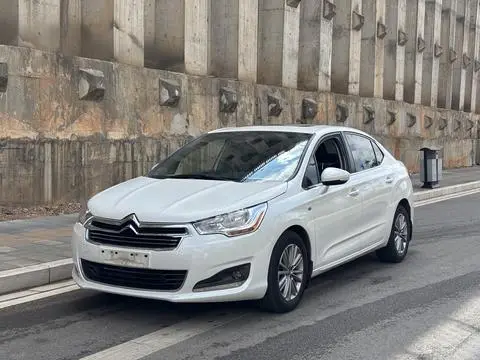 Citroën C4L 2013