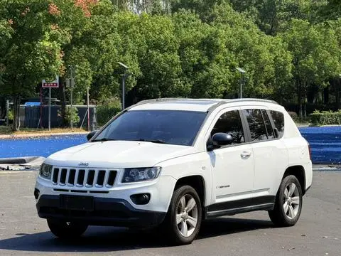 Jeep 指南者 2014