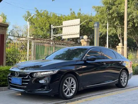 Honda Accord 2022 — фото 1