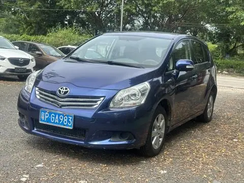 Toyota 逸致 2014