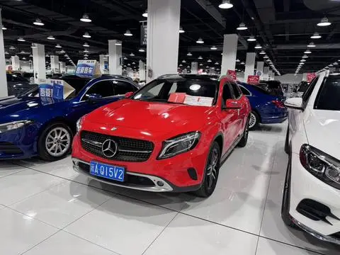 Mercedes-Benz GLA 2015 — фото 1