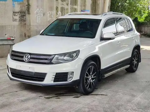 Volkswagen Tiguan 2013 — фото 1