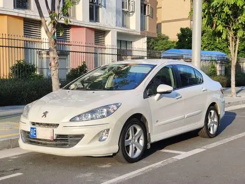 Peugeot 408 2013