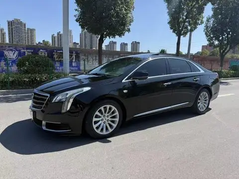 Cadillac XTS 2018 — фото 1