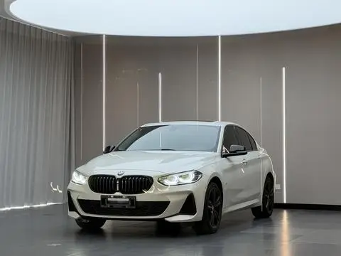 BMW 1 Series 2021