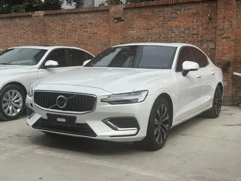 Volvo S60 2023