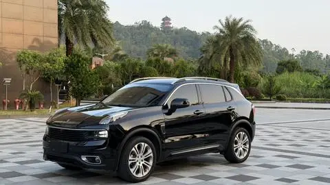 Lynk & Co 01 2019
