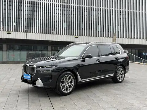 BMW X7 2023